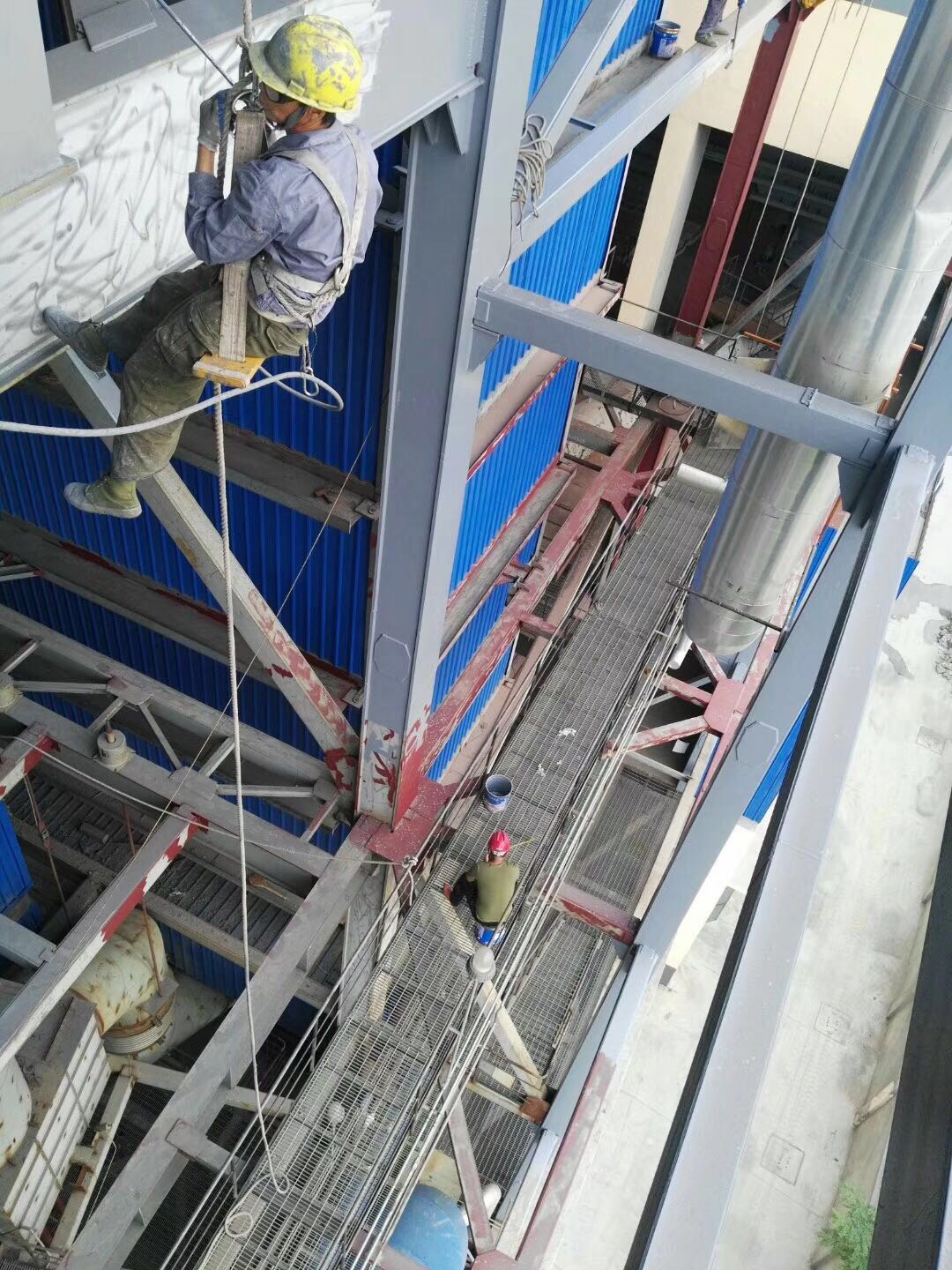 電廠爐架爬梯平臺(tái)防腐